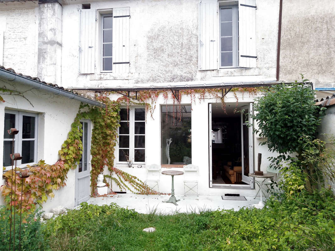 Maison à JARNAC