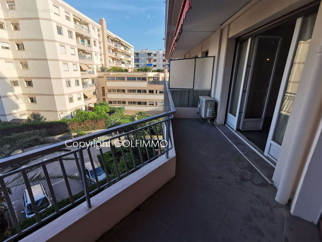 Appartement à CAGNES-SUR-MER