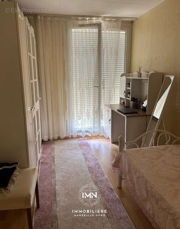 Appartement à MARSEILLE-14E