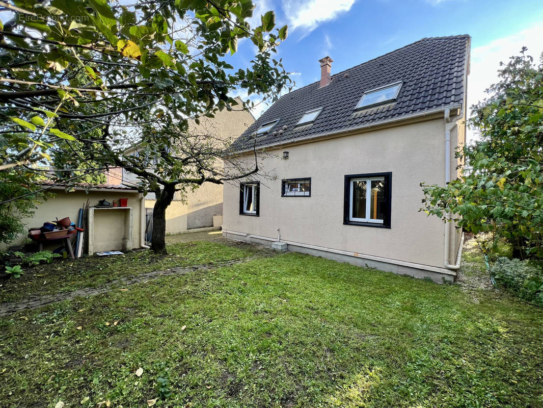 Maison à AULNAY-SOUS-BOIS