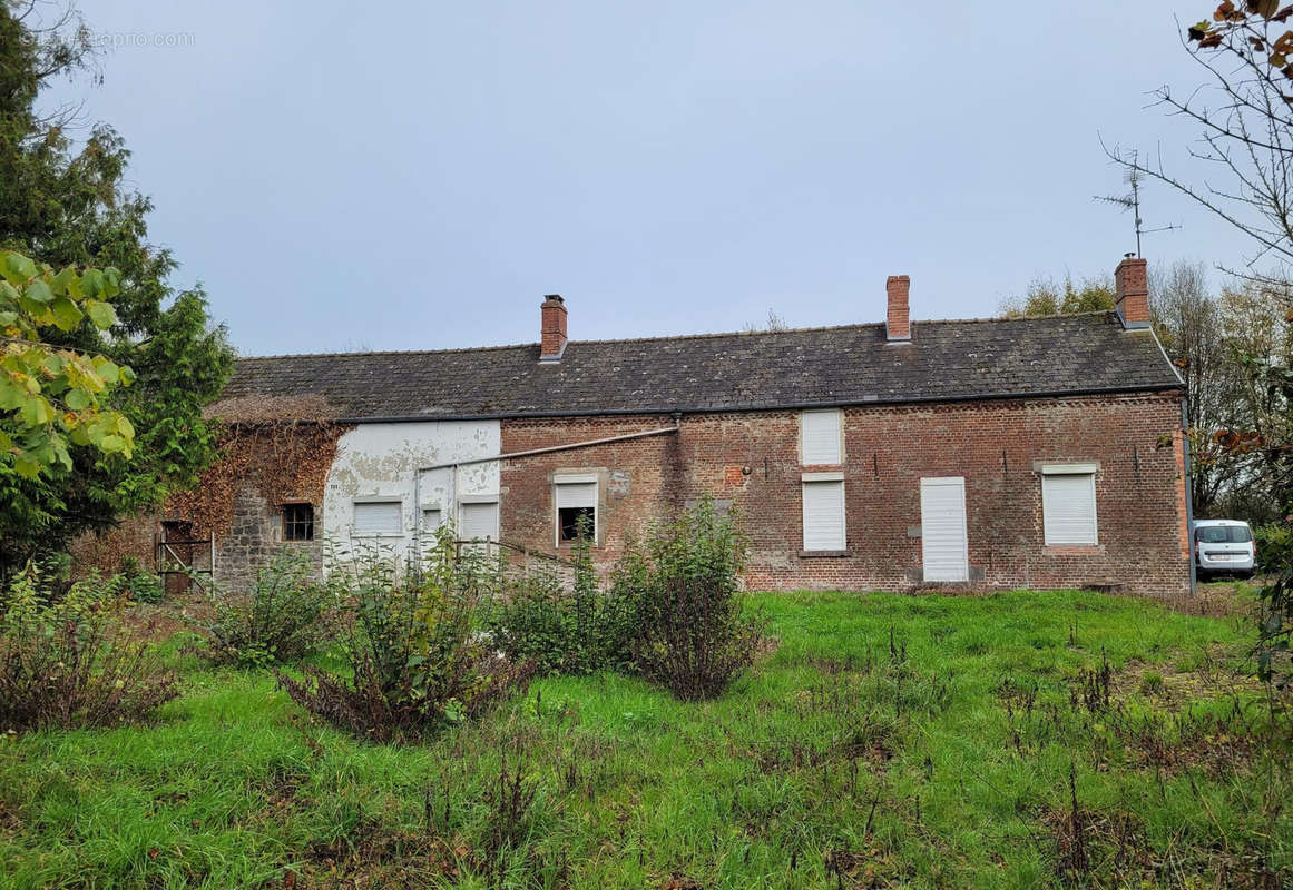 Maison à SOLRE-LE-CHATEAU