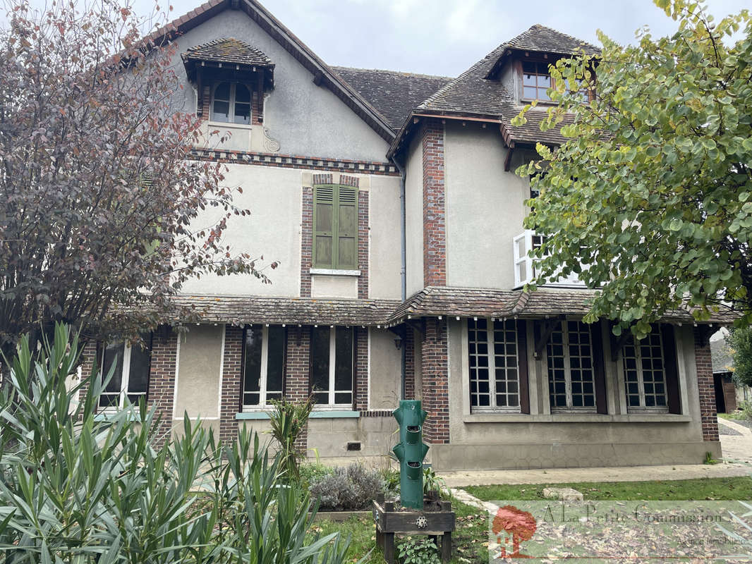 Maison à COURVILLE-SUR-EURE