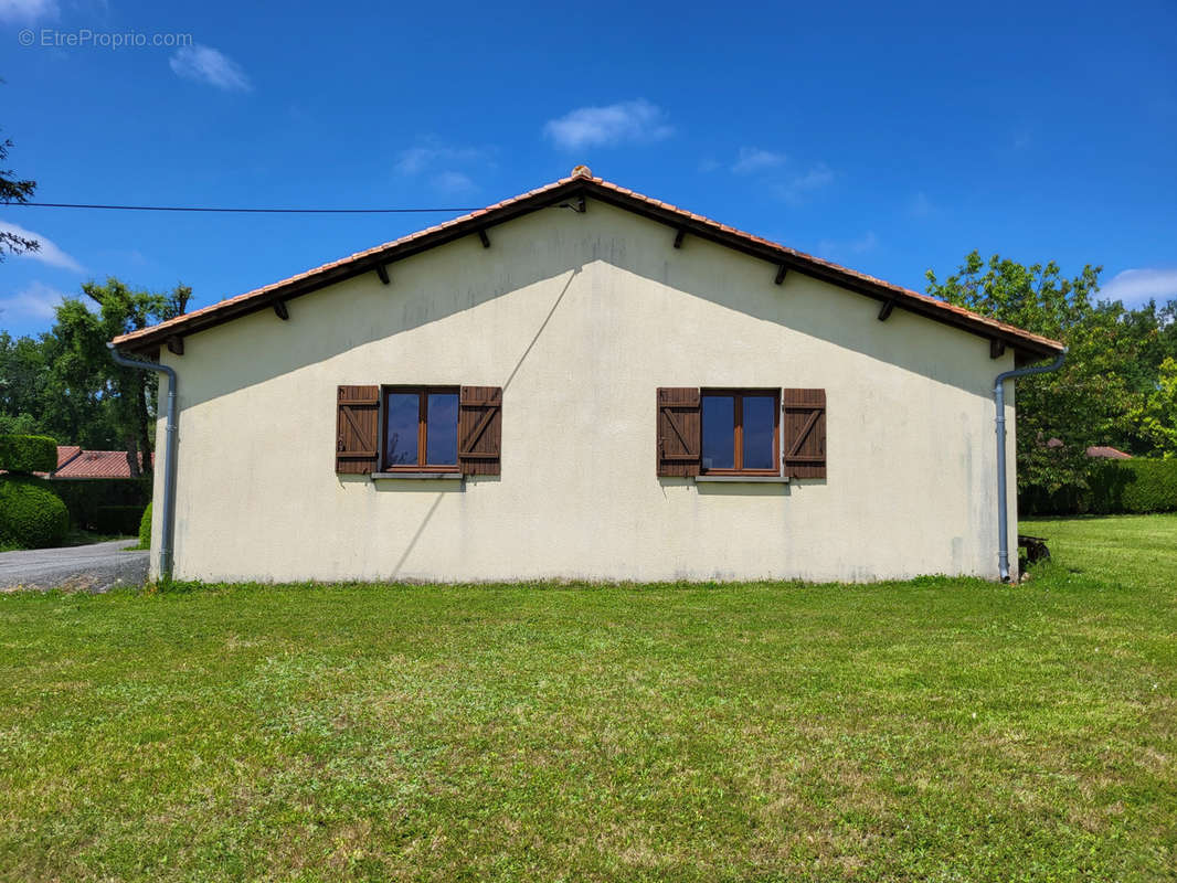 Maison à MONTAGRIER