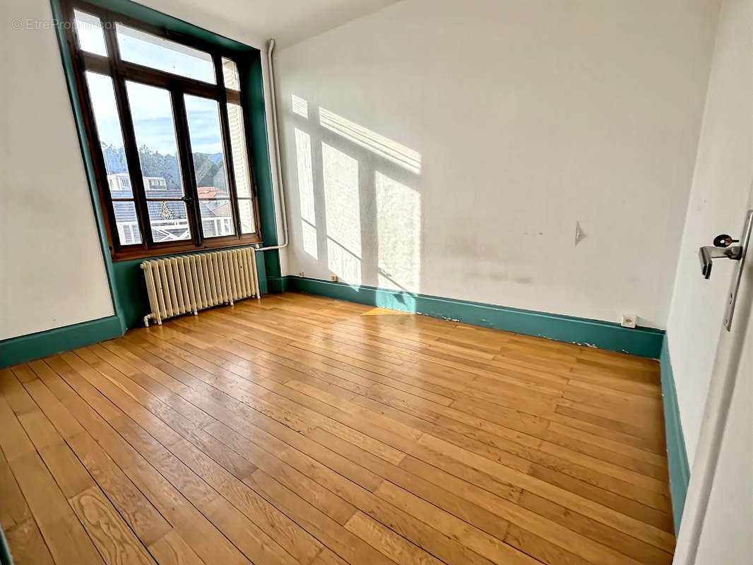 Appartement à AIX-LES-BAINS