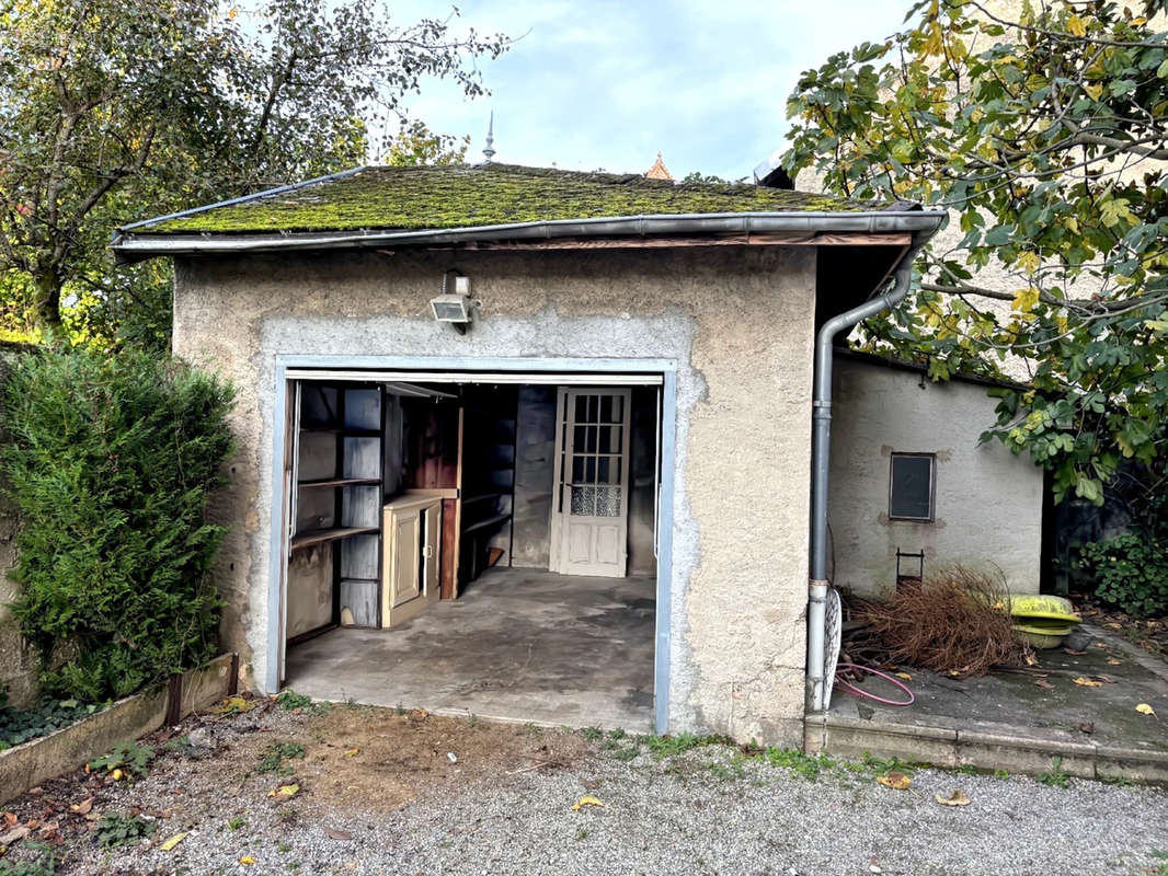 Appartement à AIX-LES-BAINS