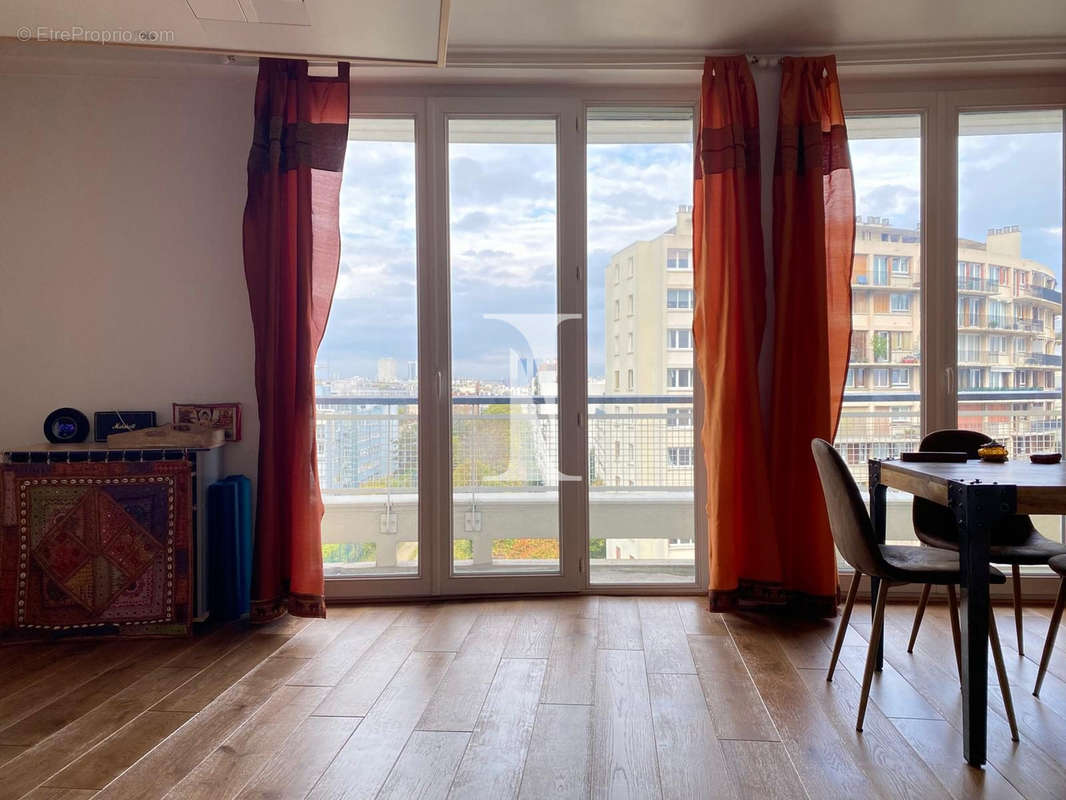 Appartement à PARIS-12E