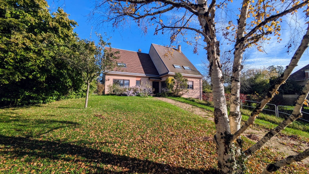 Maison à JOIGNY