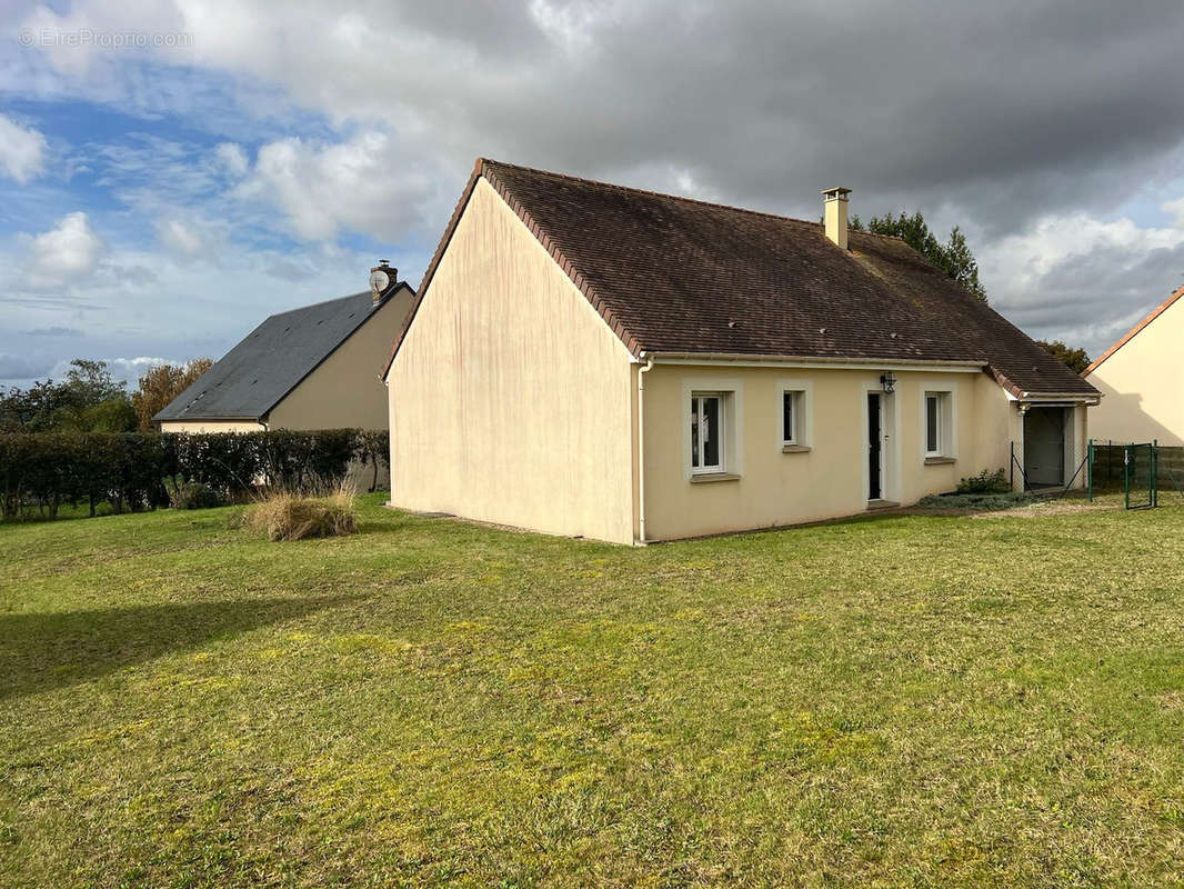 Maison à ROUESSE-FONTAINE