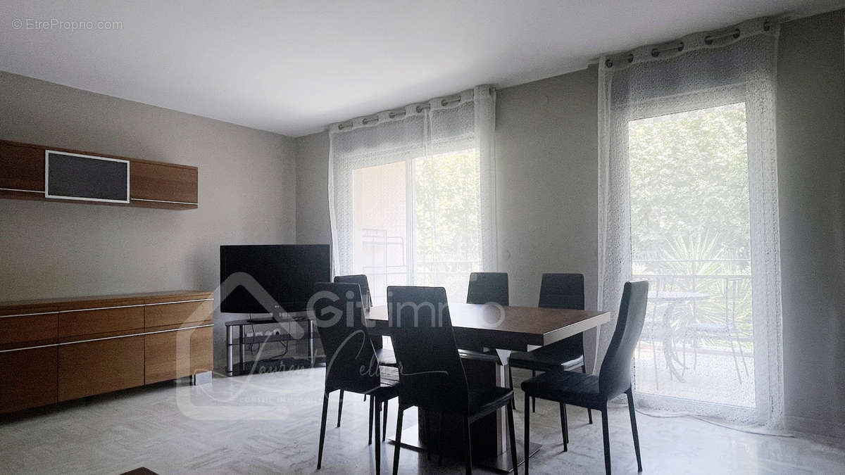 Appartement à MARSEILLE-8E