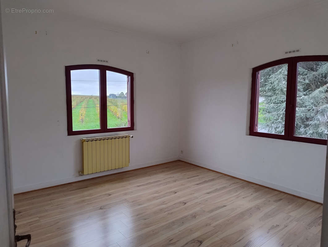 Appartement à RAUZAN