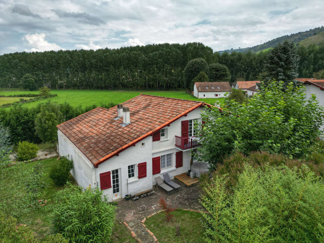 Maison à SAINT-MARTIN-D&#039;ARROSSA