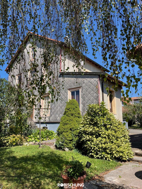 Maison à MONTREUX-VIEUX