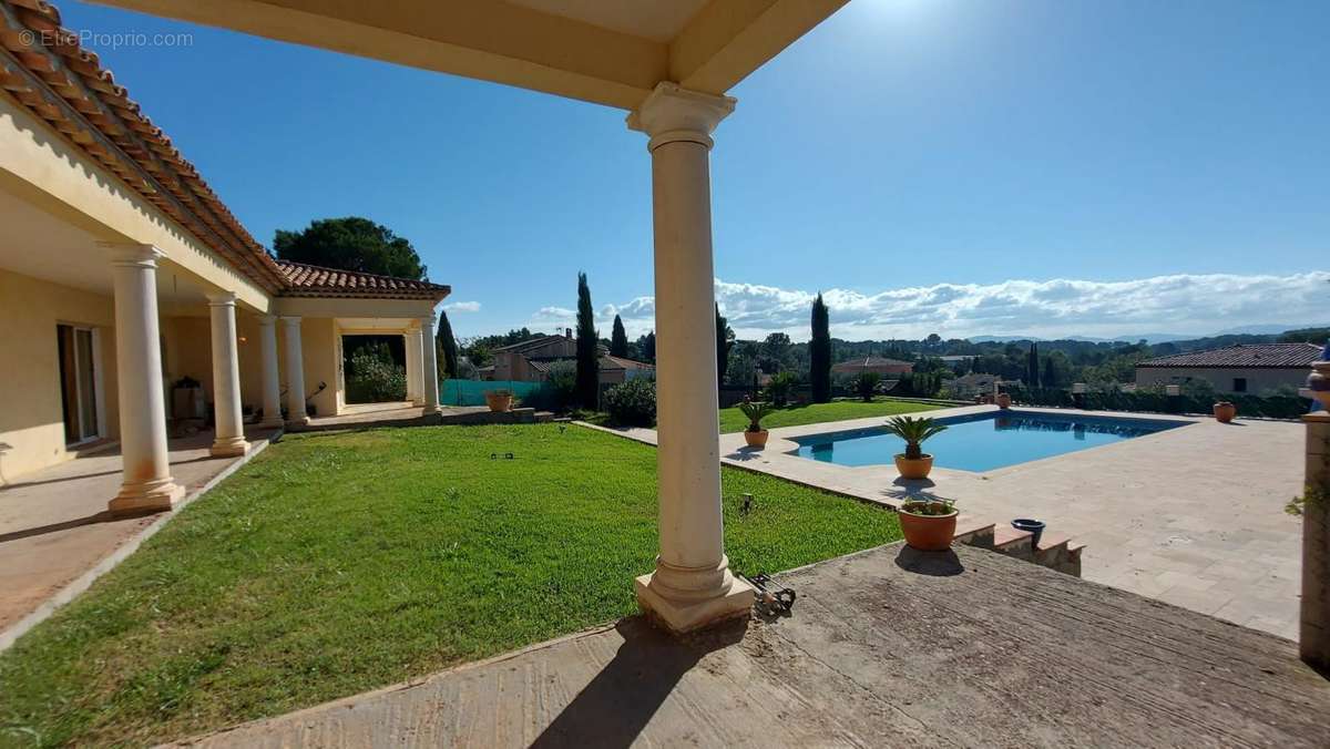 Maison à TRANS-EN-PROVENCE