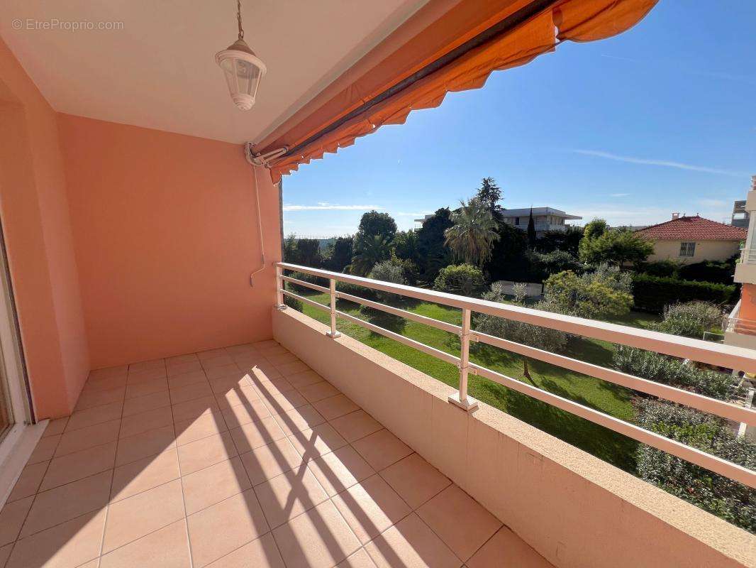 Appartement à VILLENEUVE-LOUBET