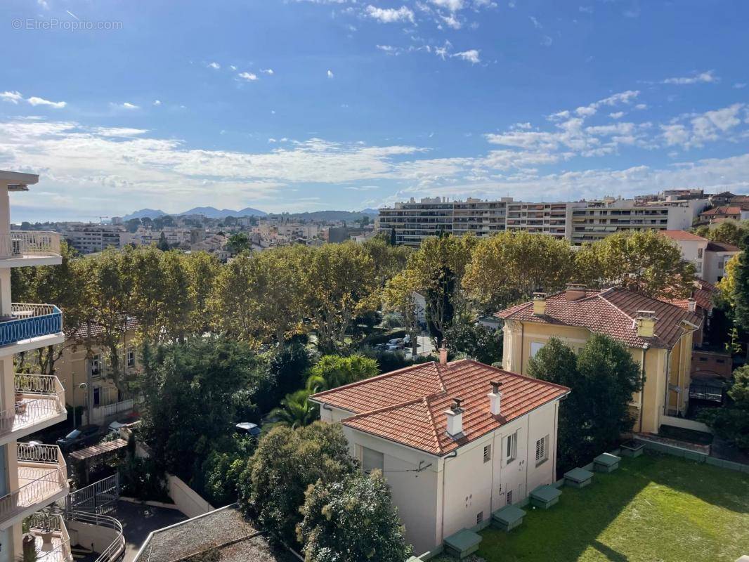 Appartement à LE CANNET