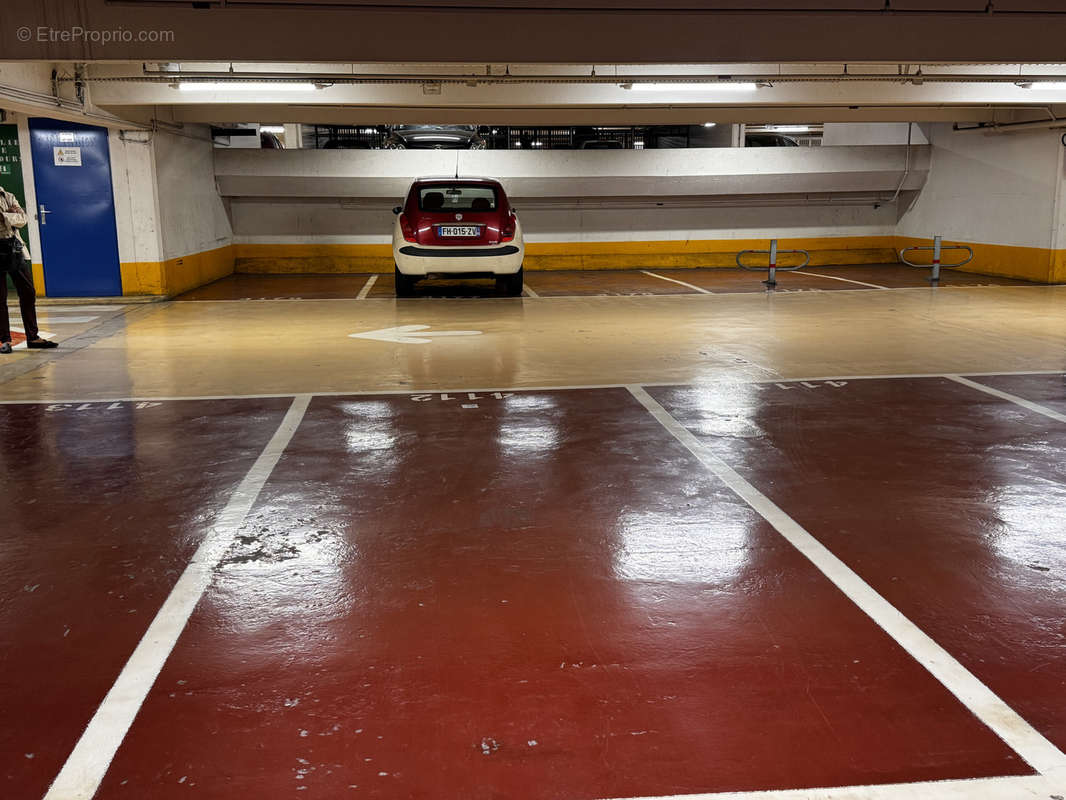 Parking à PARIS-13E