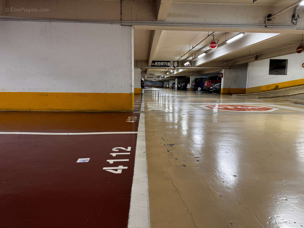 Parking à PARIS-13E