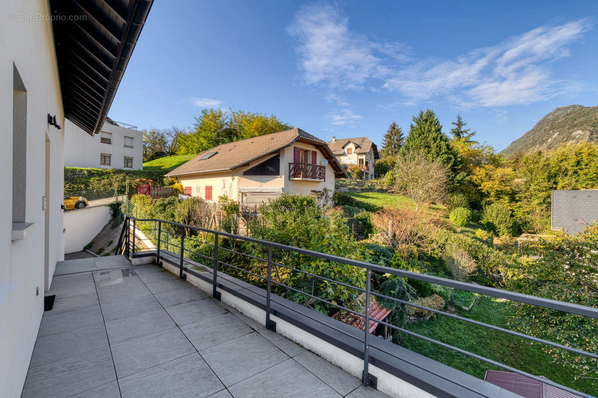 Appartement à SAINT-JEOIRE-PRIEURE