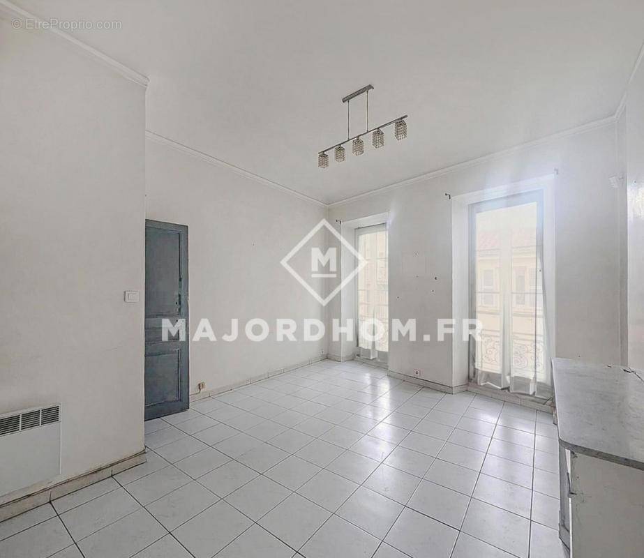 Appartement à MARSEILLE-5E