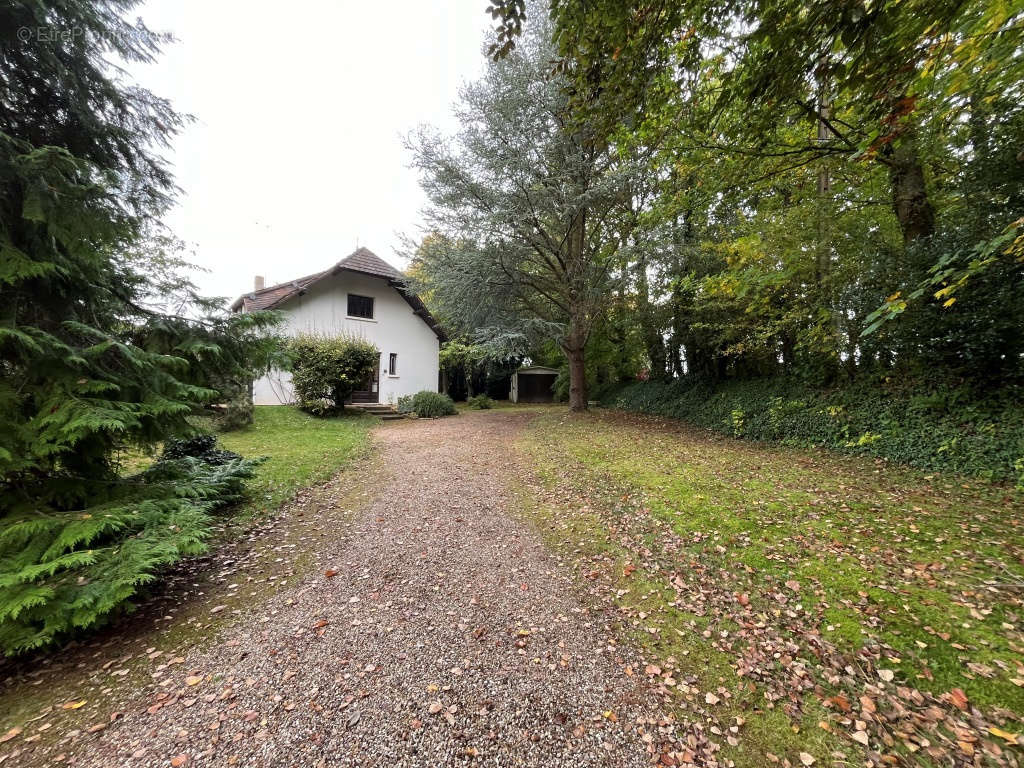 Maison à BERNAY