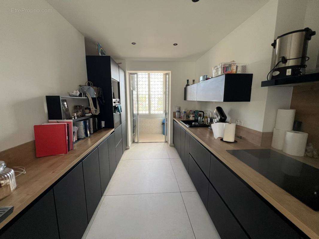 Appartement à MARSEILLE-8E