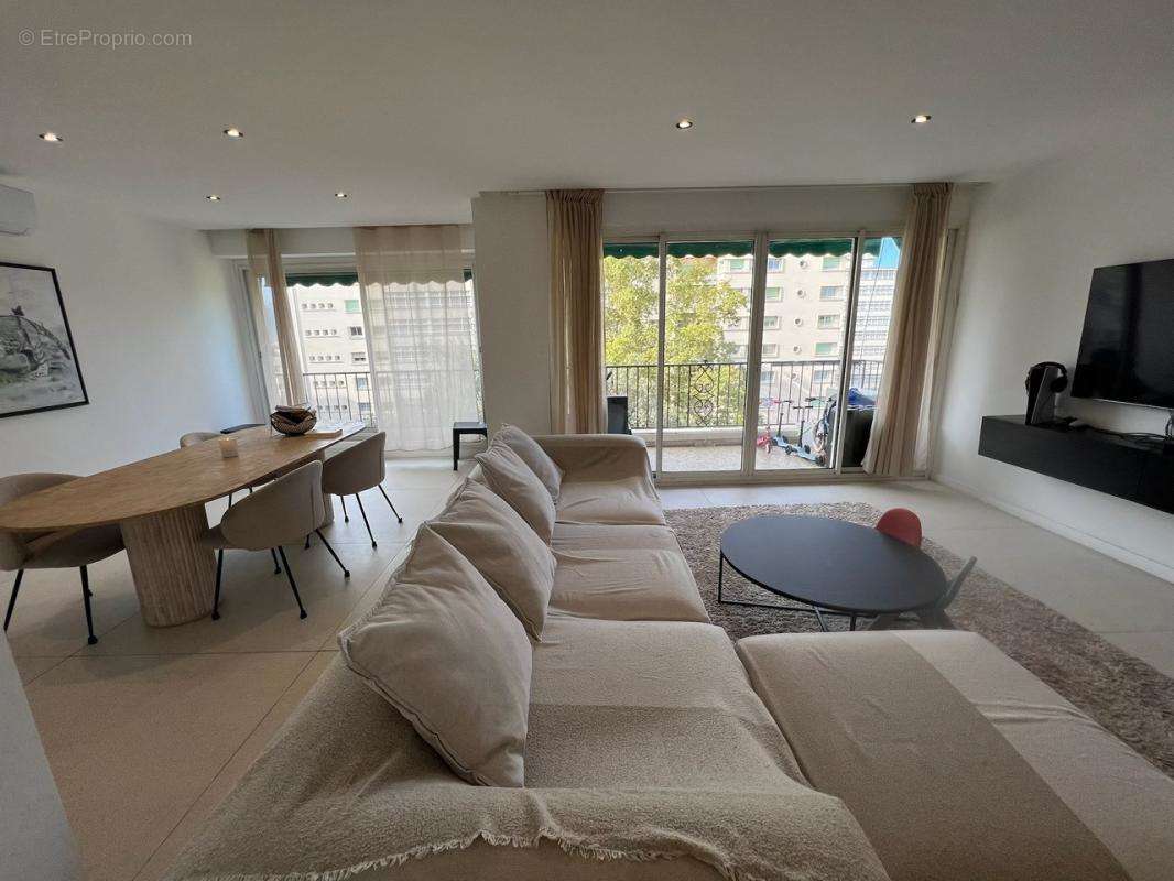 Appartement à MARSEILLE-8E