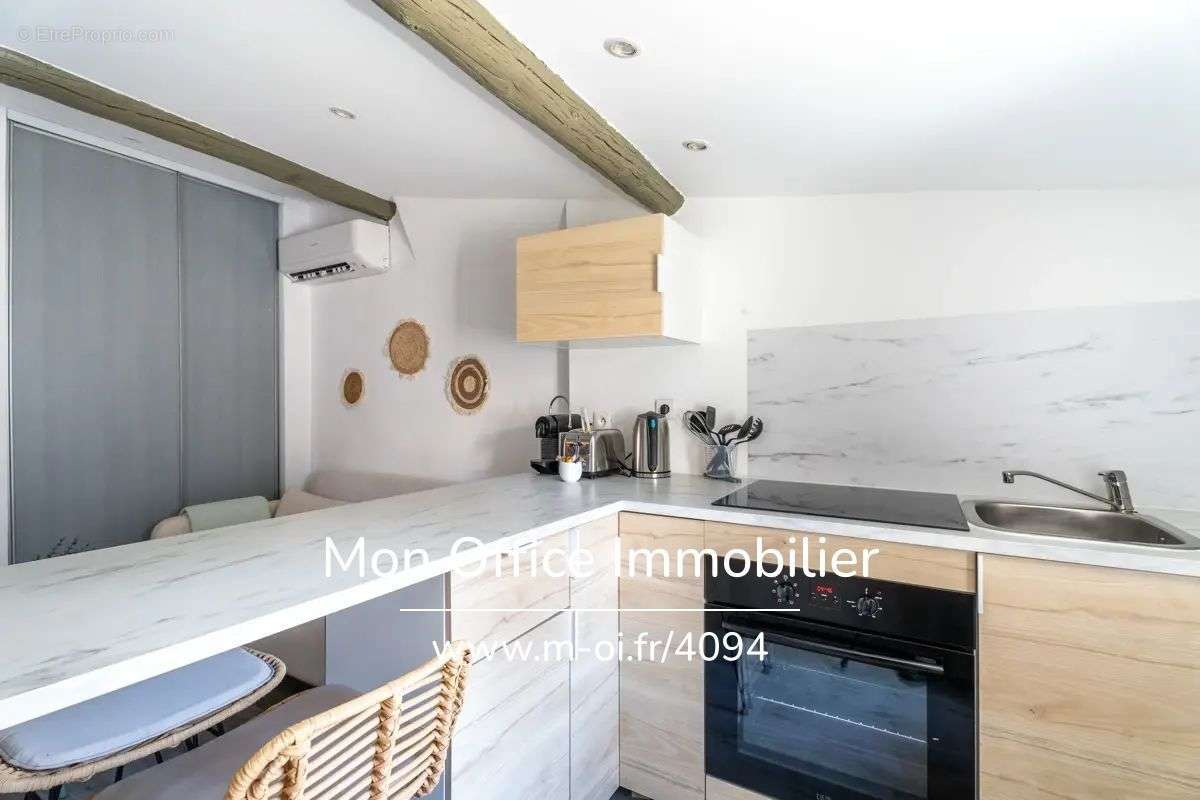 Appartement à MARSEILLE-1E