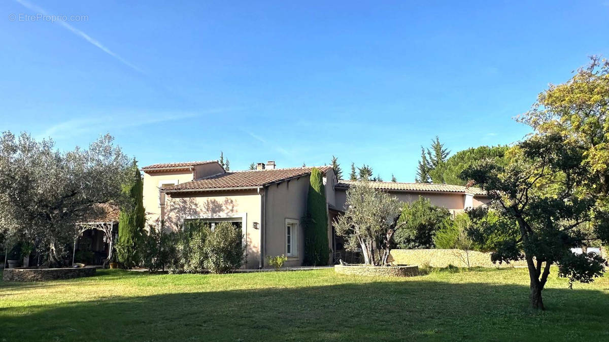 Maison à VAISON-LA-ROMAINE