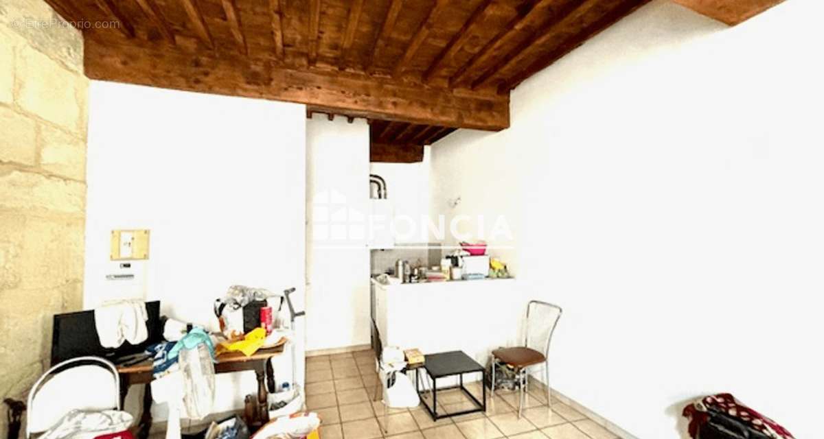 Appartement à BAGNOLS-SUR-CEZE