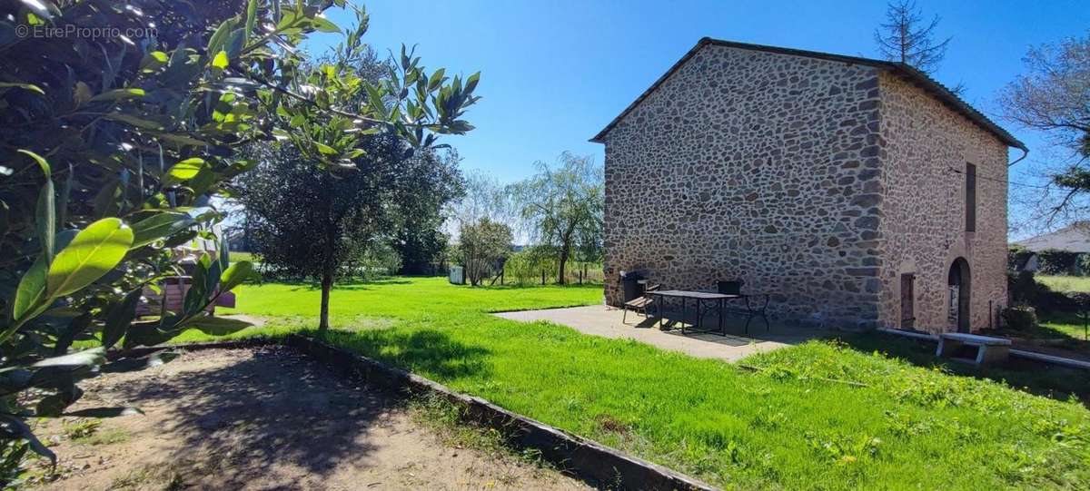 Maison à LES ALBRES