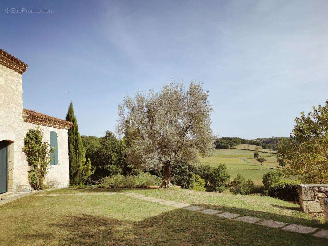 Maison à SAINT-CLAR