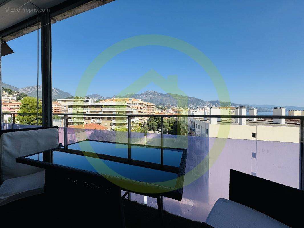 Appartement à ROQUEBRUNE-CAP-MARTIN