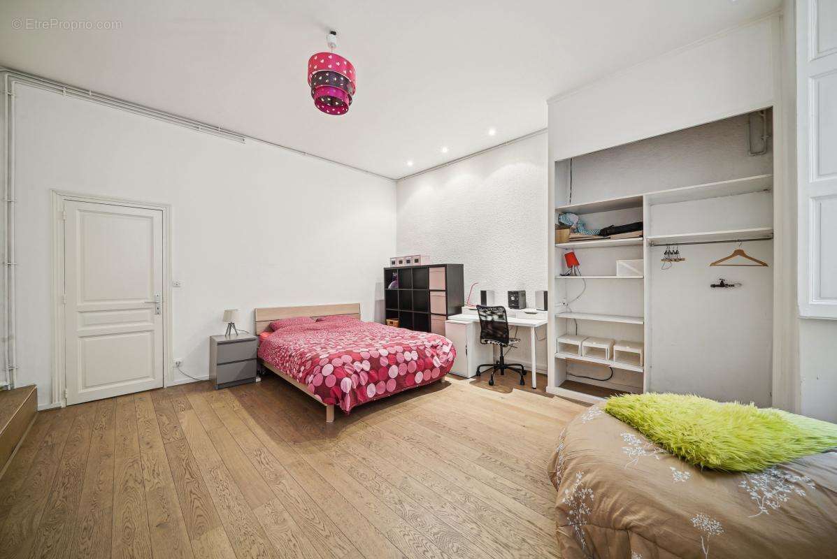 Appartement à LYON-1E