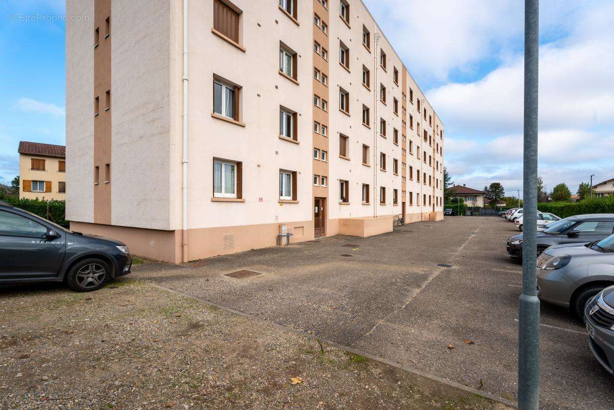 Appartement à HEYRIEUX