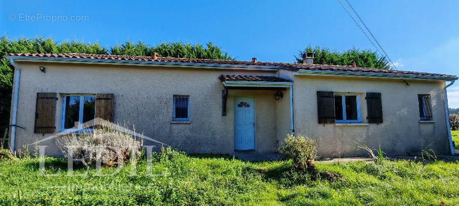 Maison à MONSEGUR