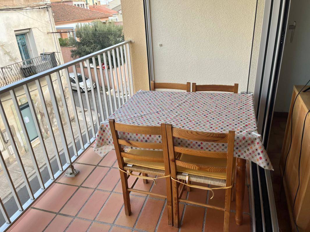 Appartement à MEZE