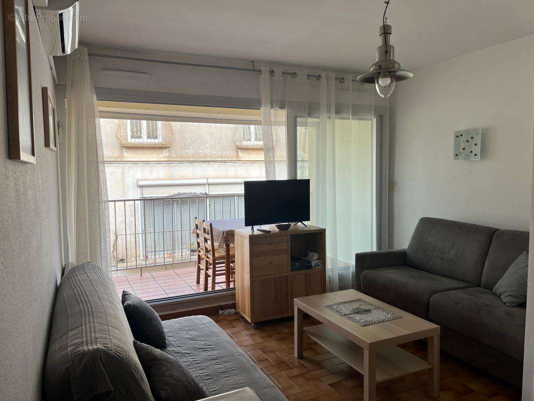 Appartement à MEZE