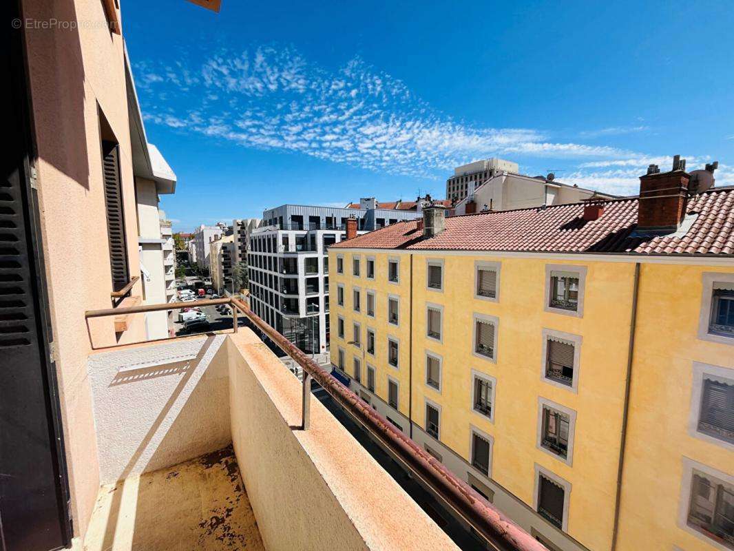 Appartement à LYON-6E