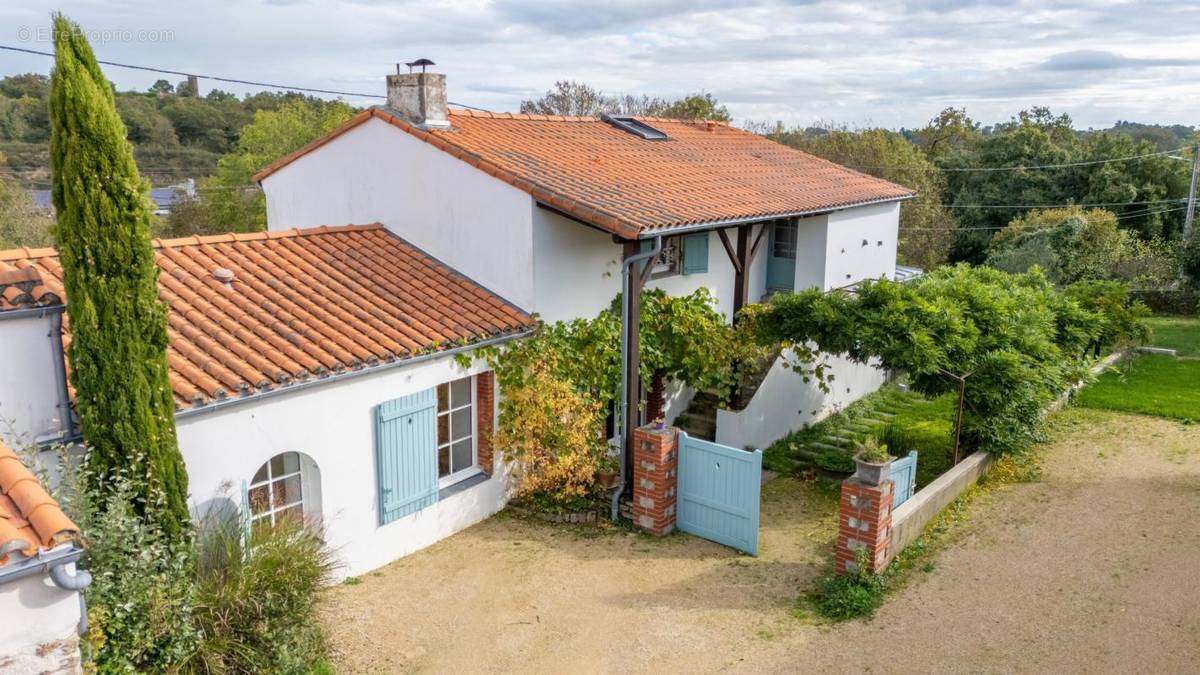 Maison à SAINT-FIACRE-SUR-MAINE