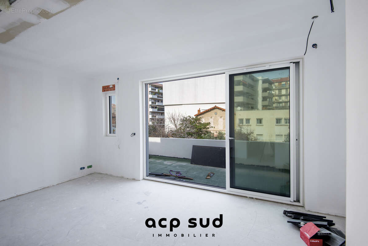 Appartement à MARSEILLE-7E