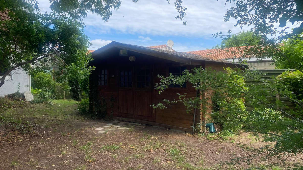 Maison à LEOGNAN