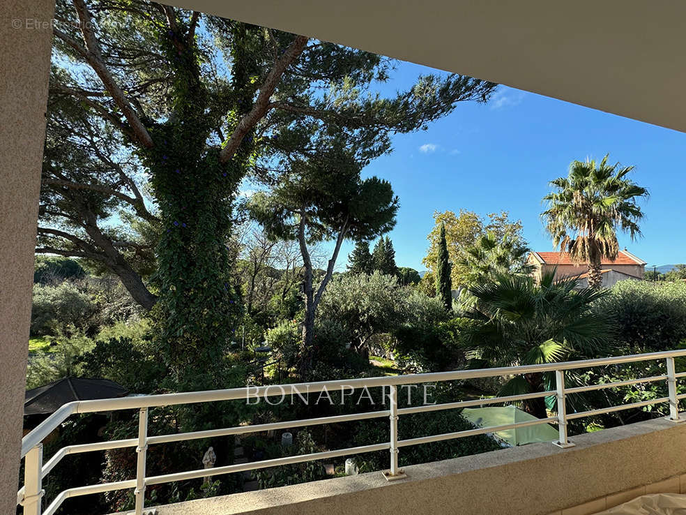 Appartement à FREJUS