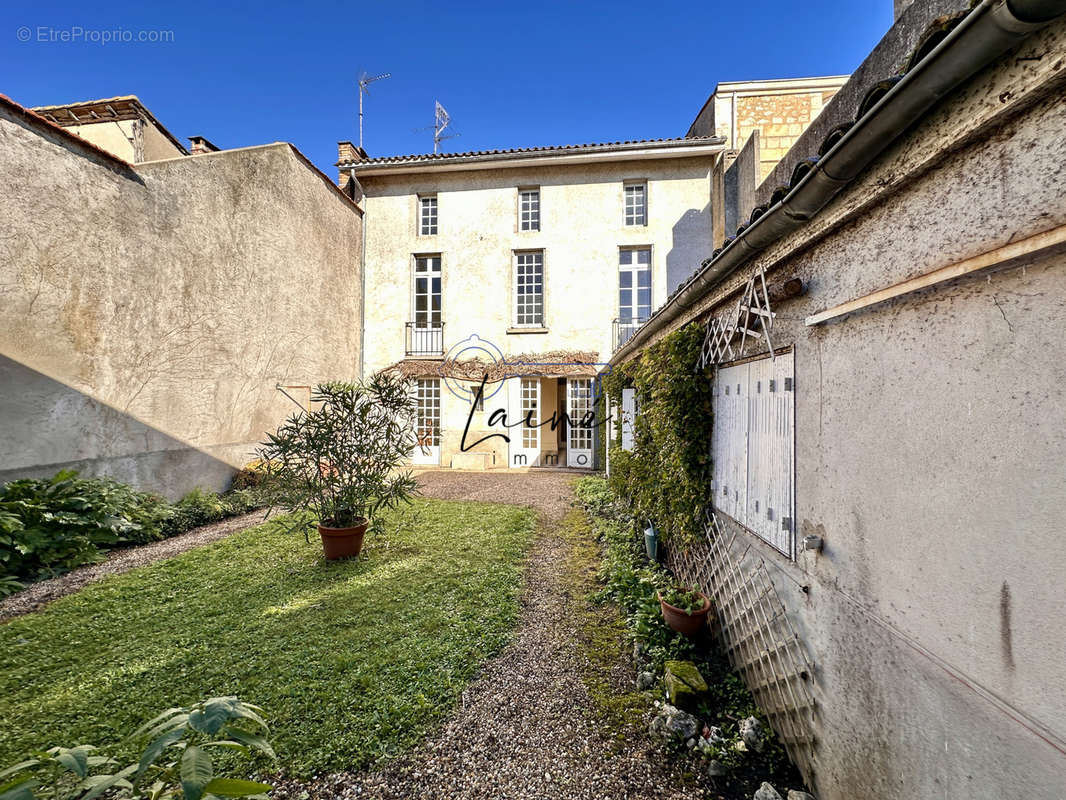 Maison à SAINTE-FOY-LA-GRANDE