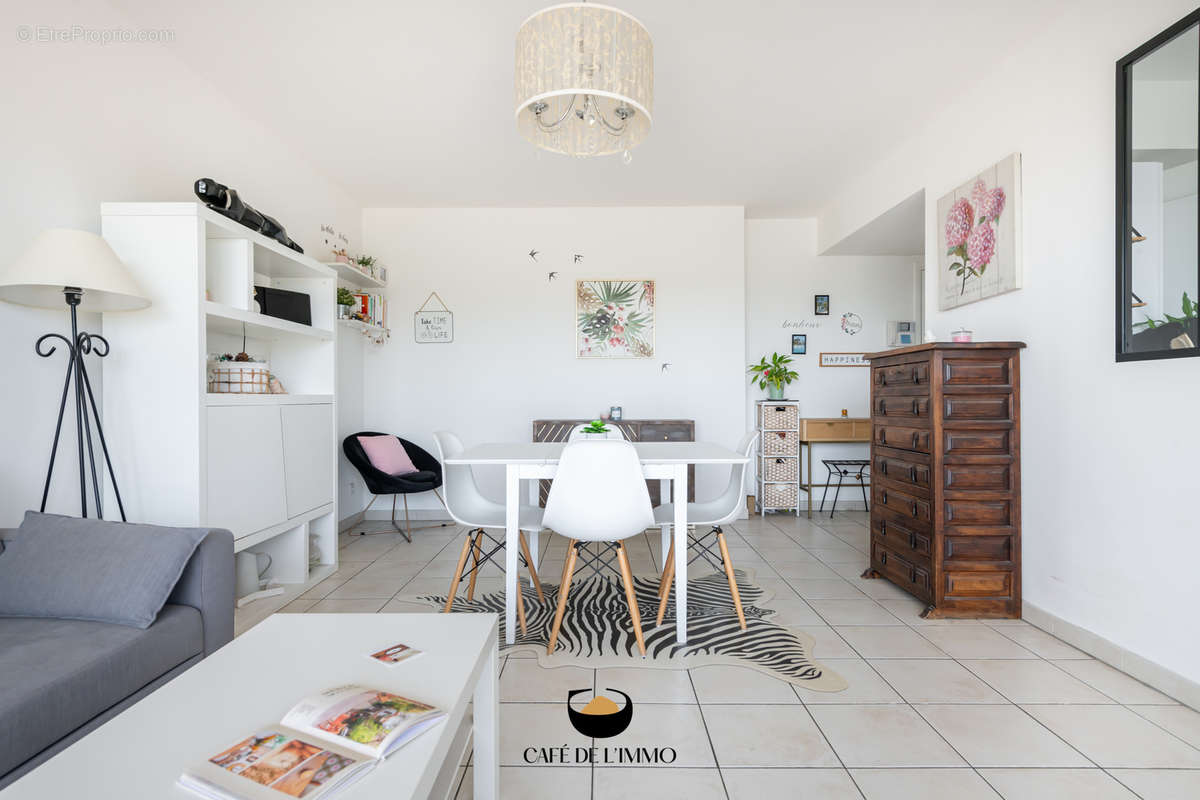 Appartement à MARSEILLE-12E