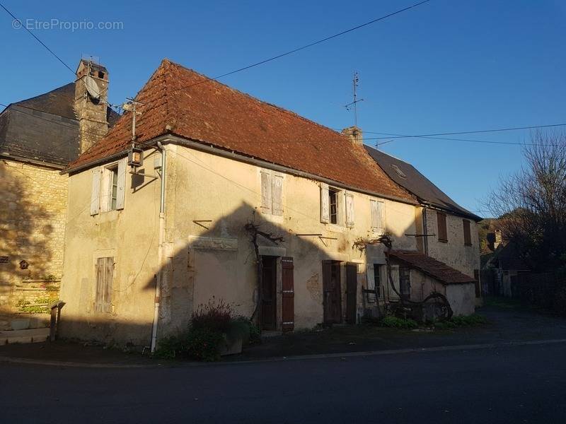 Maison à AUBAS