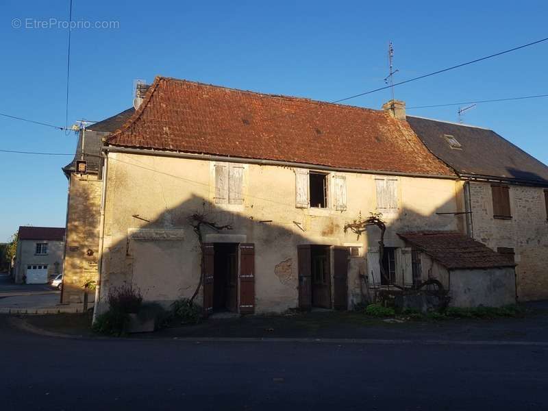 Maison à AUBAS