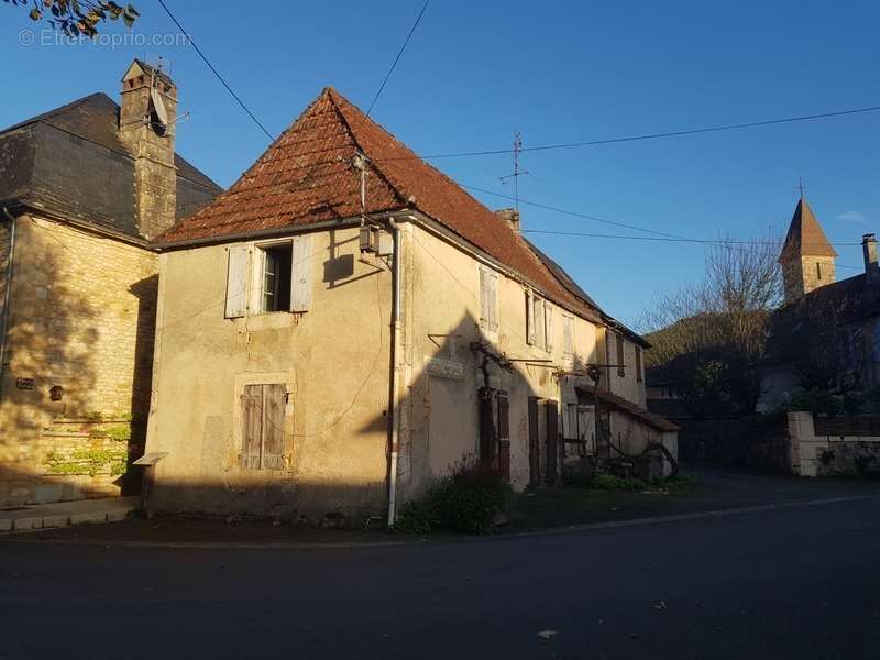 Maison à AUBAS