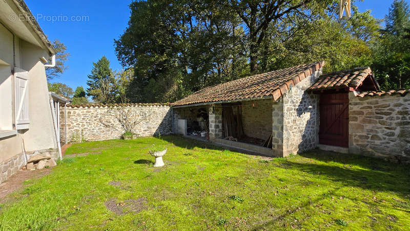 Maison à SAINT-BRICE-SUR-VIENNE