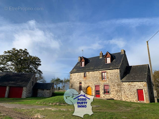 Maison à AMBRIERES-LES-VALLEES