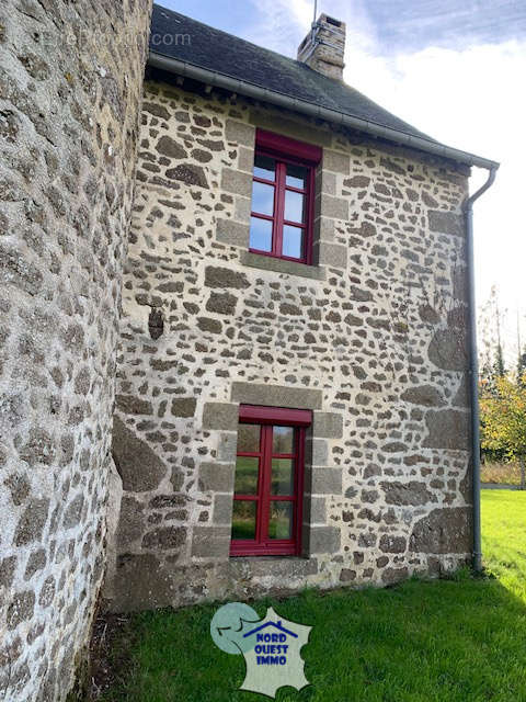 Maison à AMBRIERES-LES-VALLEES